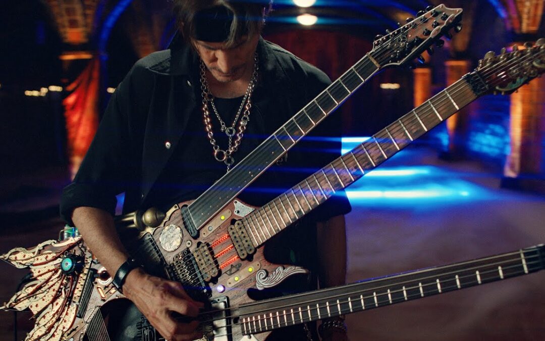 Le 4 chitarre in una di Steve Vai in: “Teeth of the Hydra”